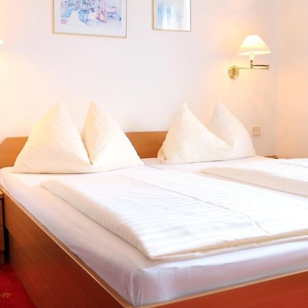 Hotel Gasthof Kasino Villach Bagian luar foto